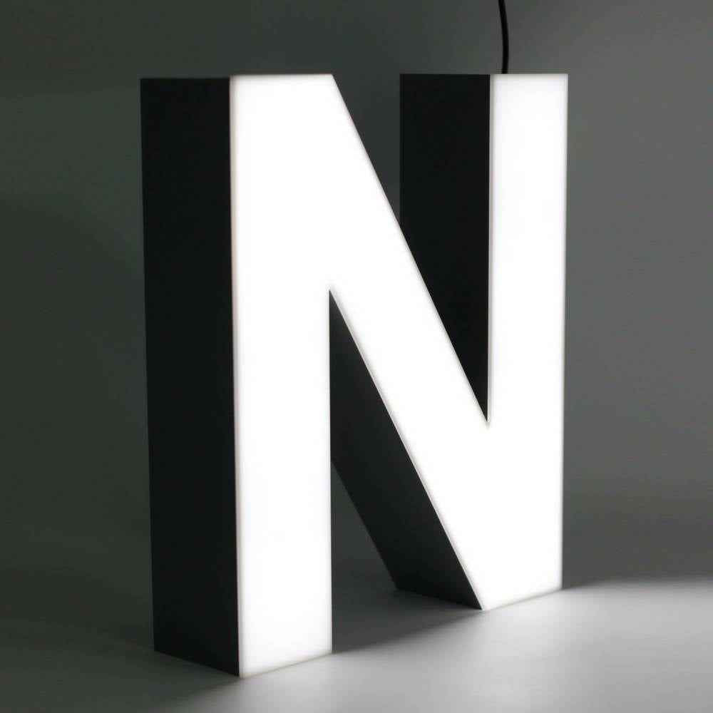 Quizzy LED Letter N