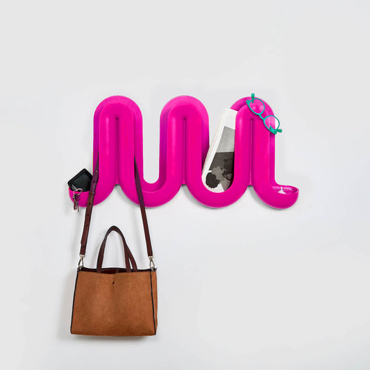 Porte-manteau mural Heller Swell d'Anna Dawson – Berry